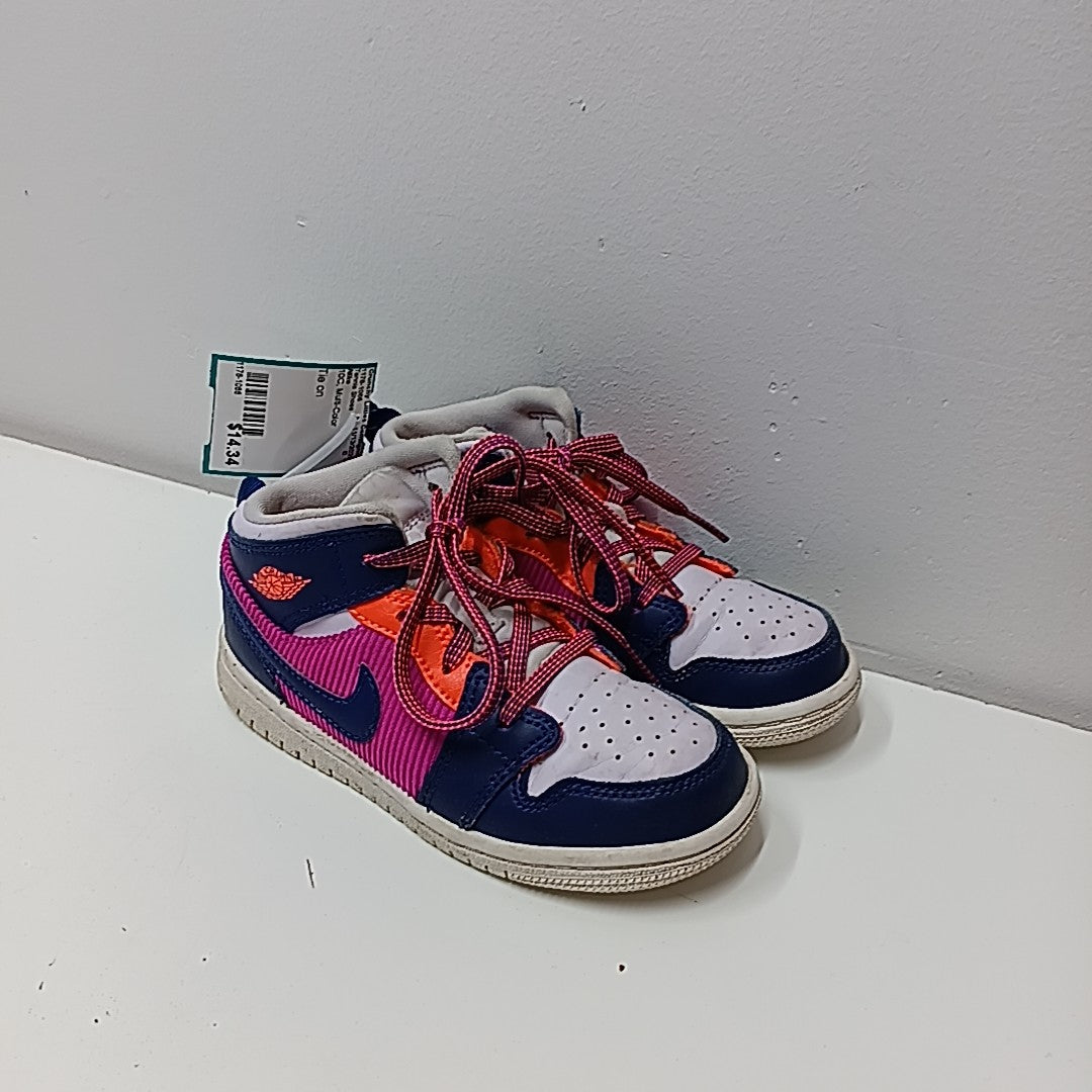 Nike 10C Tennis Shoes