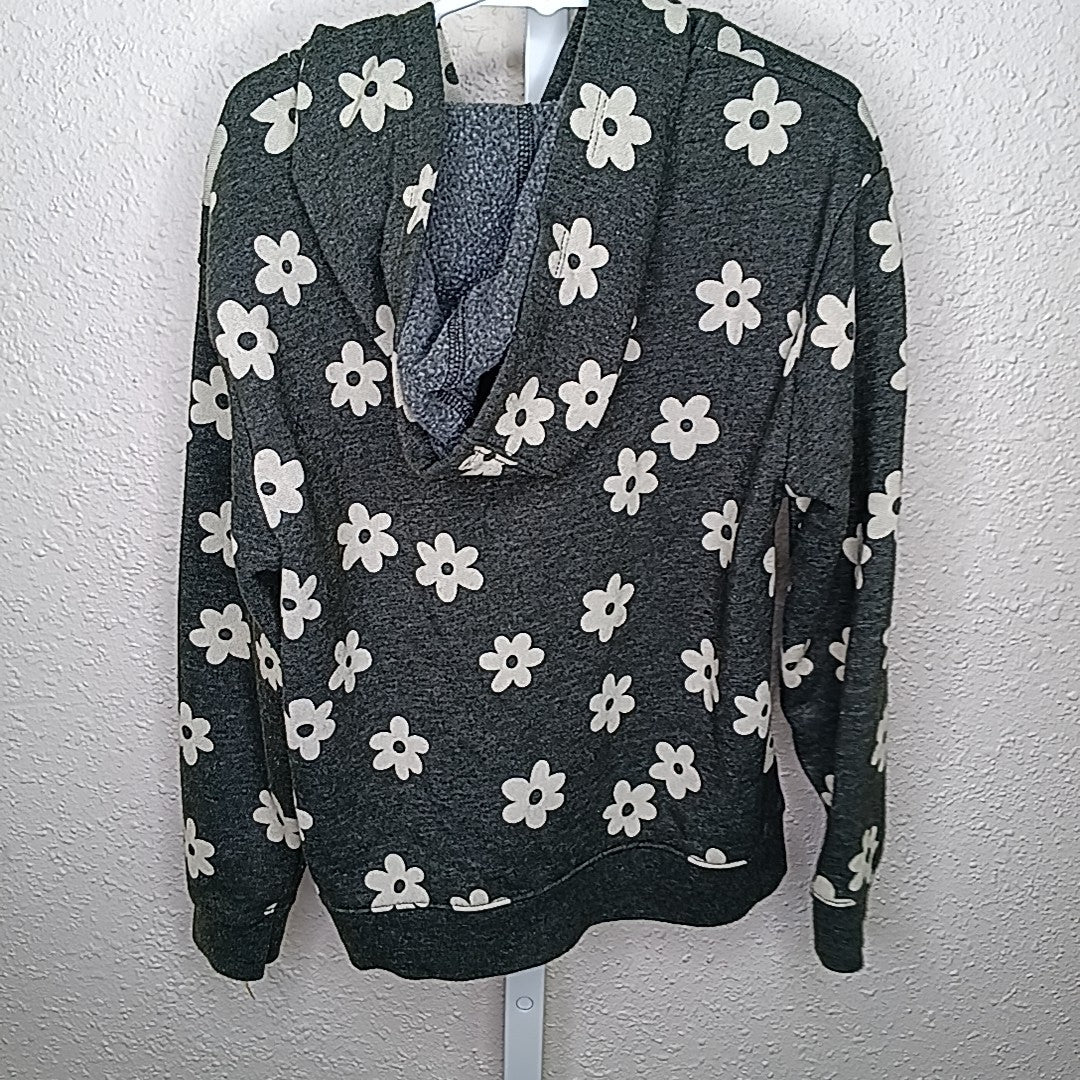 Cat & Jack 8 Sweater/Sweatshirt