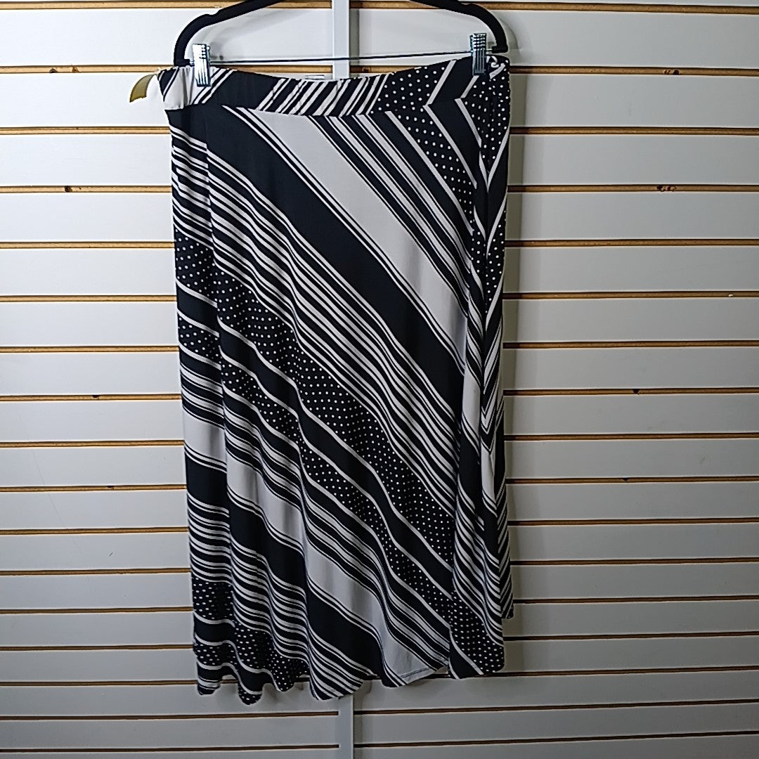 Avenue Size 18/20 Skirt