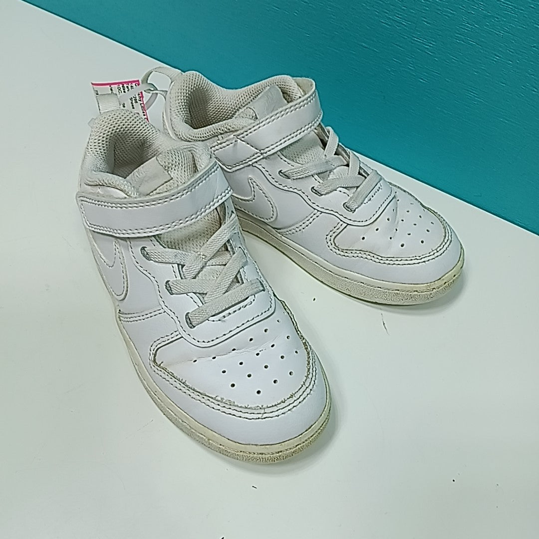 Nike 10C Tennis Shoes