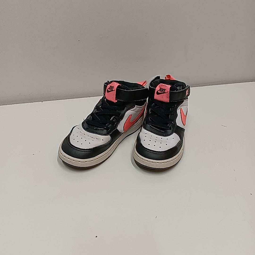 Nike 10C Tennis Shoes