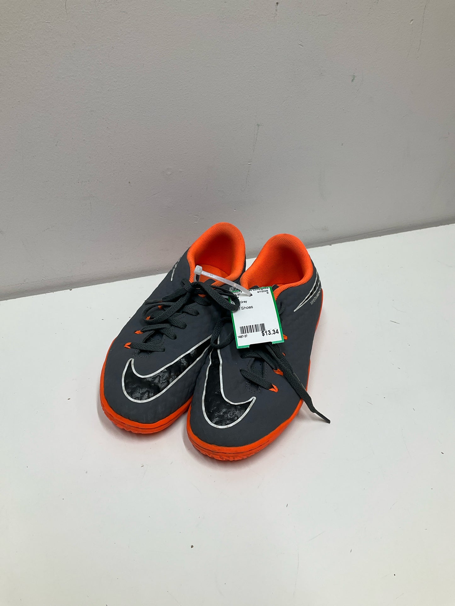 Nike 3.5Y Cleats