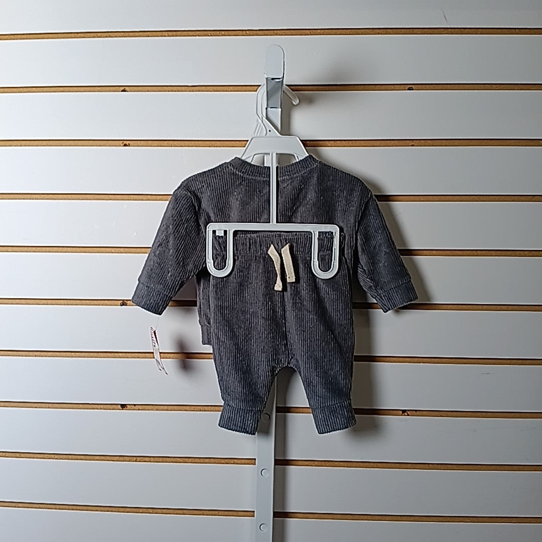 Carter's Newborn Outfit 2pc