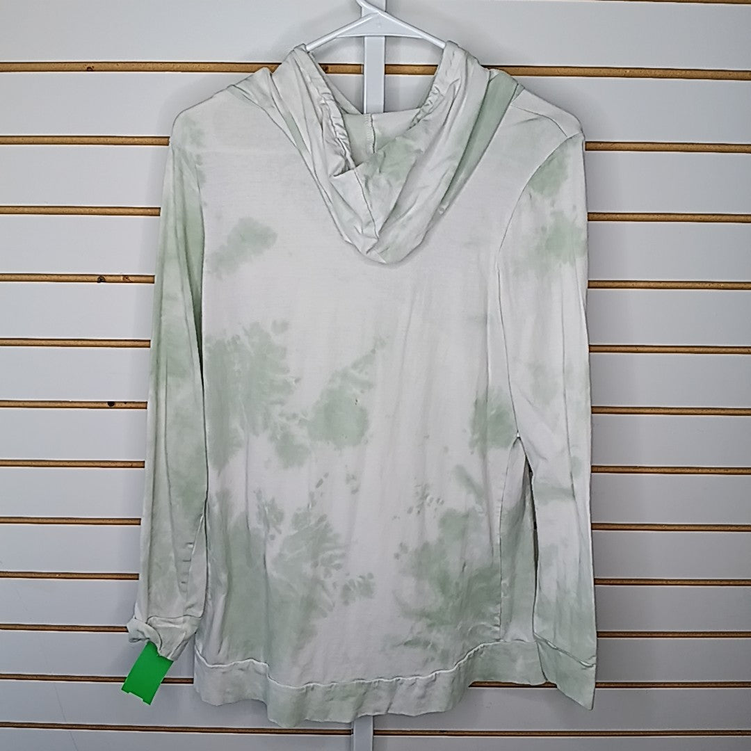 Latched Mama Size M MAT Nursing Top