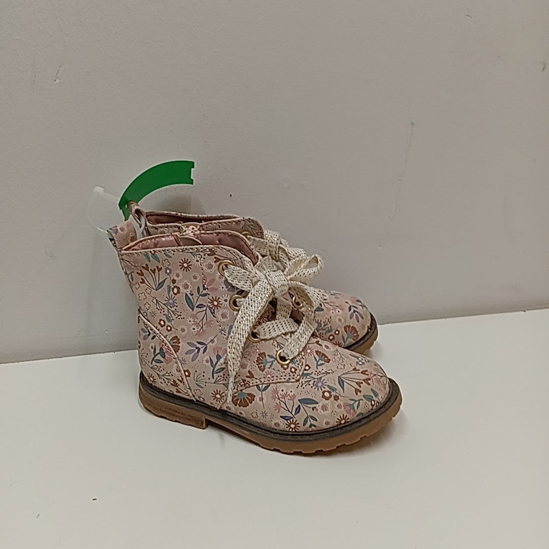 Cat & Jack 7C Boots
