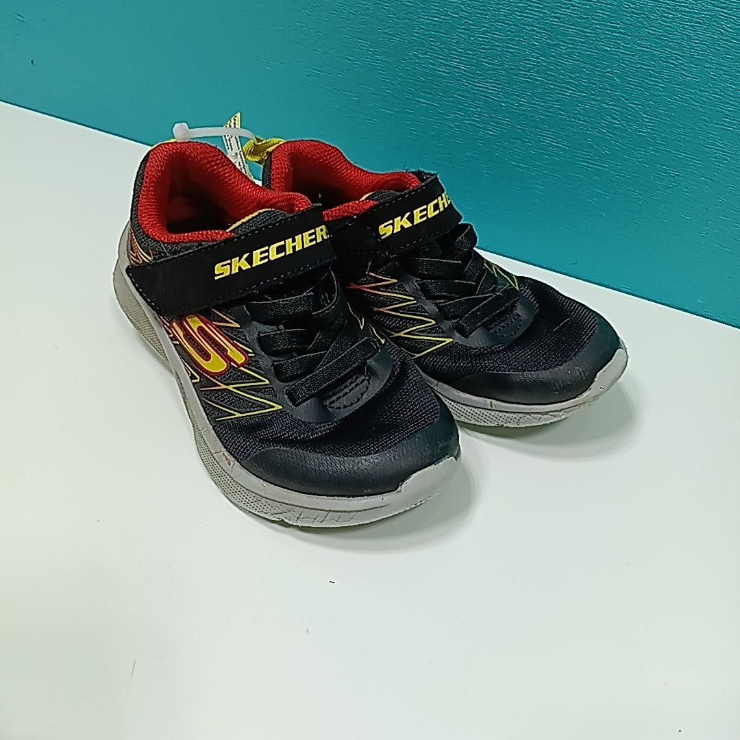 Sketchers 11C Tennis Shoes
