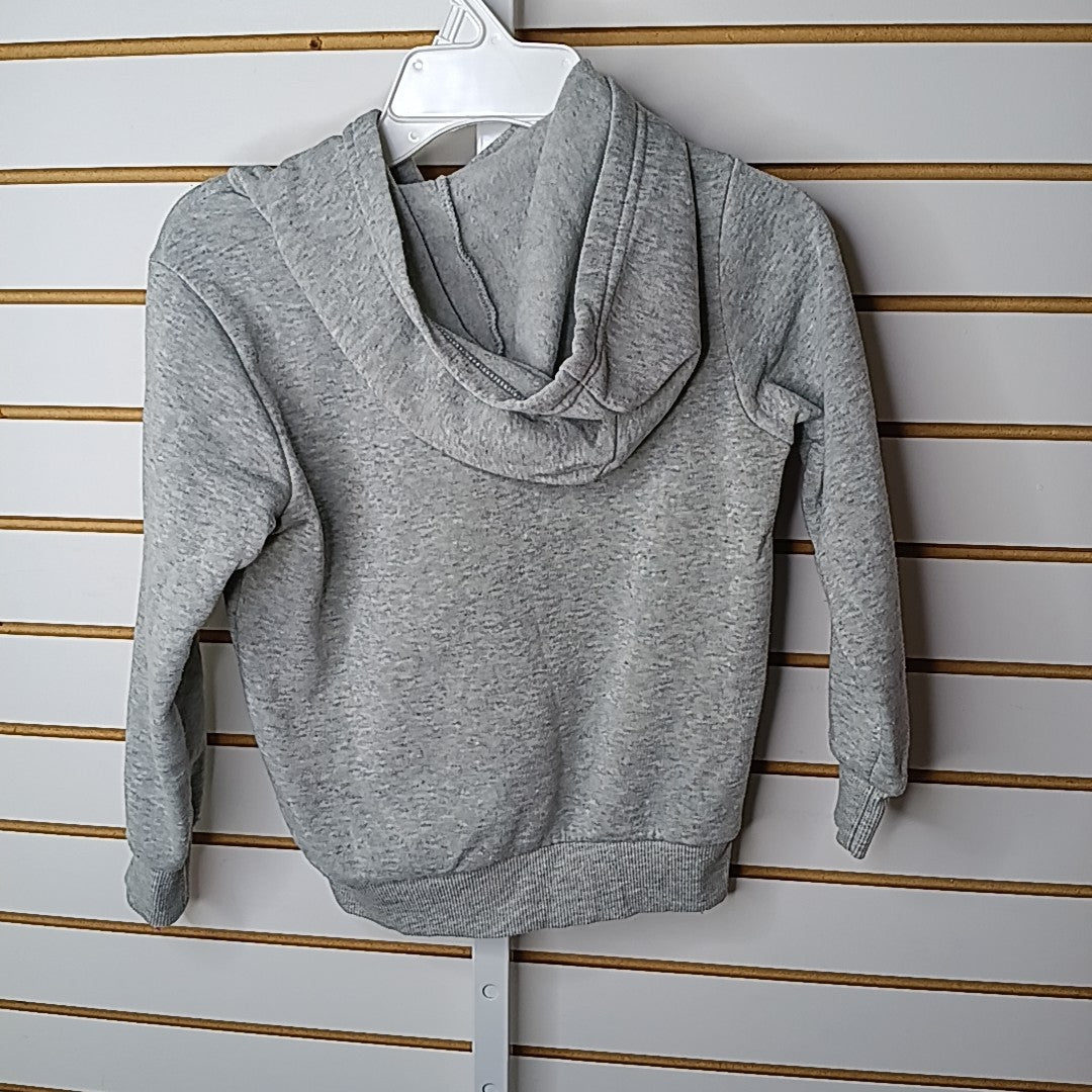 5 Sweater/Sweatshirt