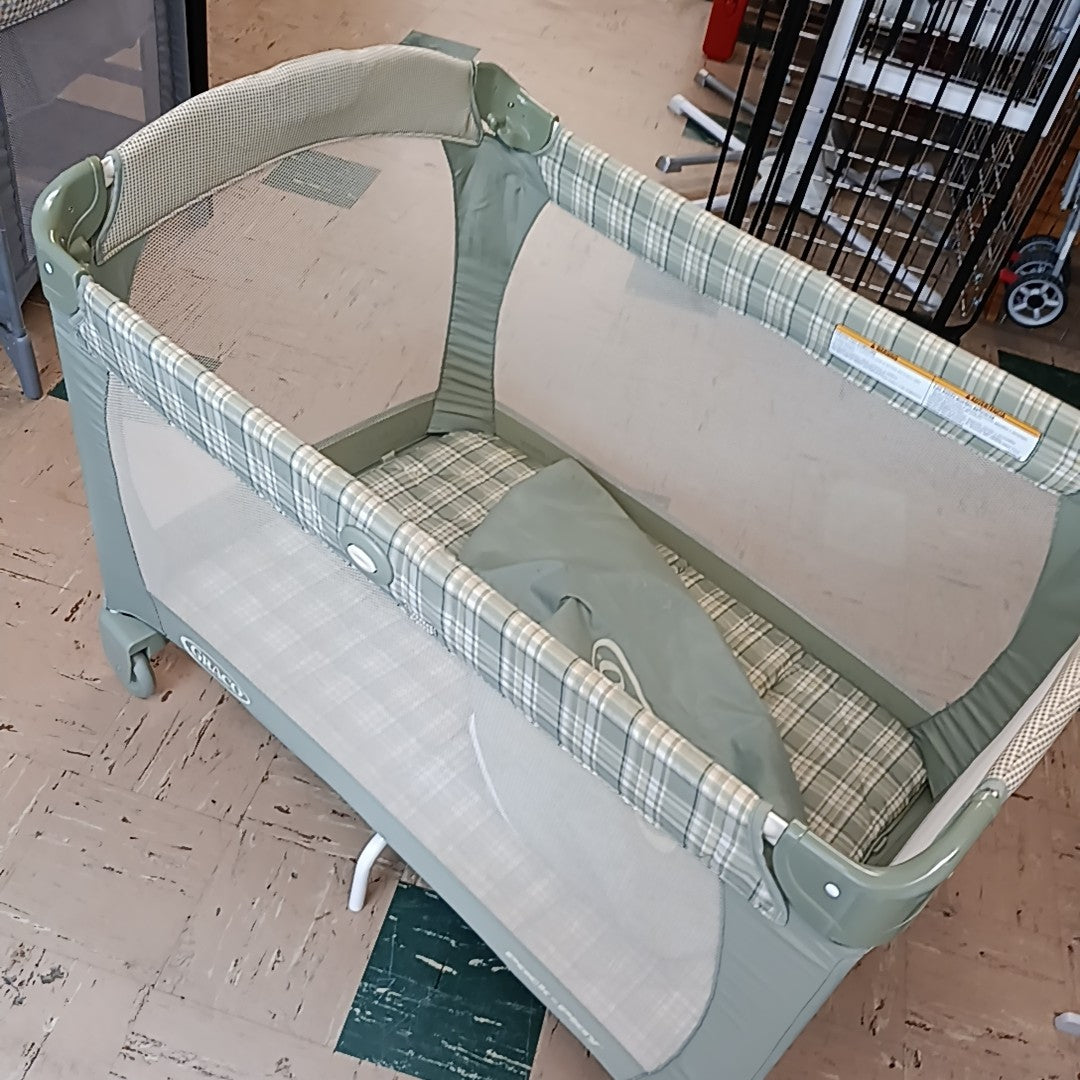 Graco Play Pen