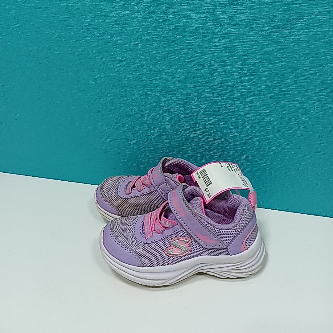 Sketchers 7C Tennis Shoes