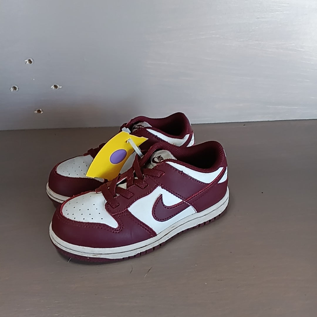 Nike 10C Tennis Shoes