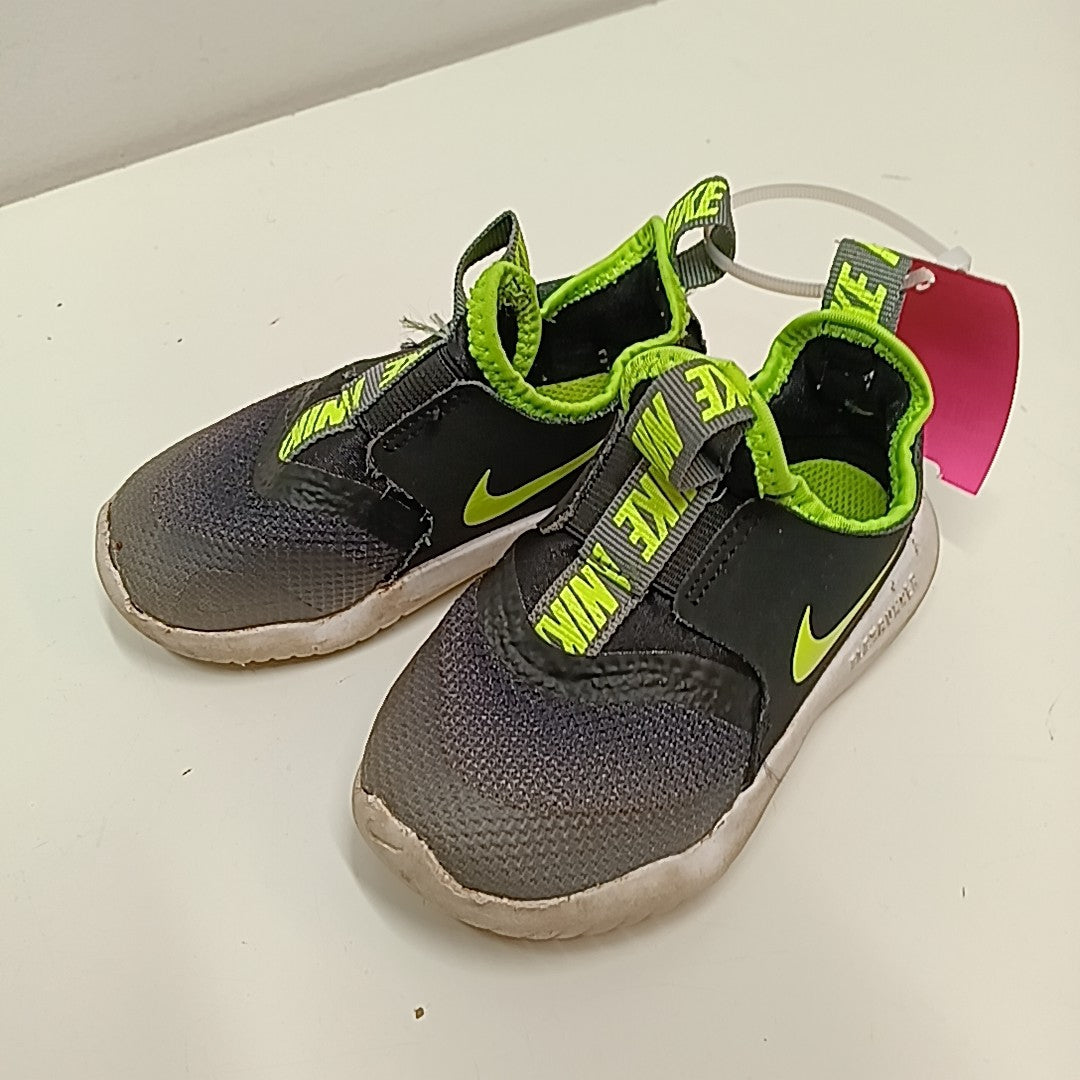 Nike 7C Tennis Shoes