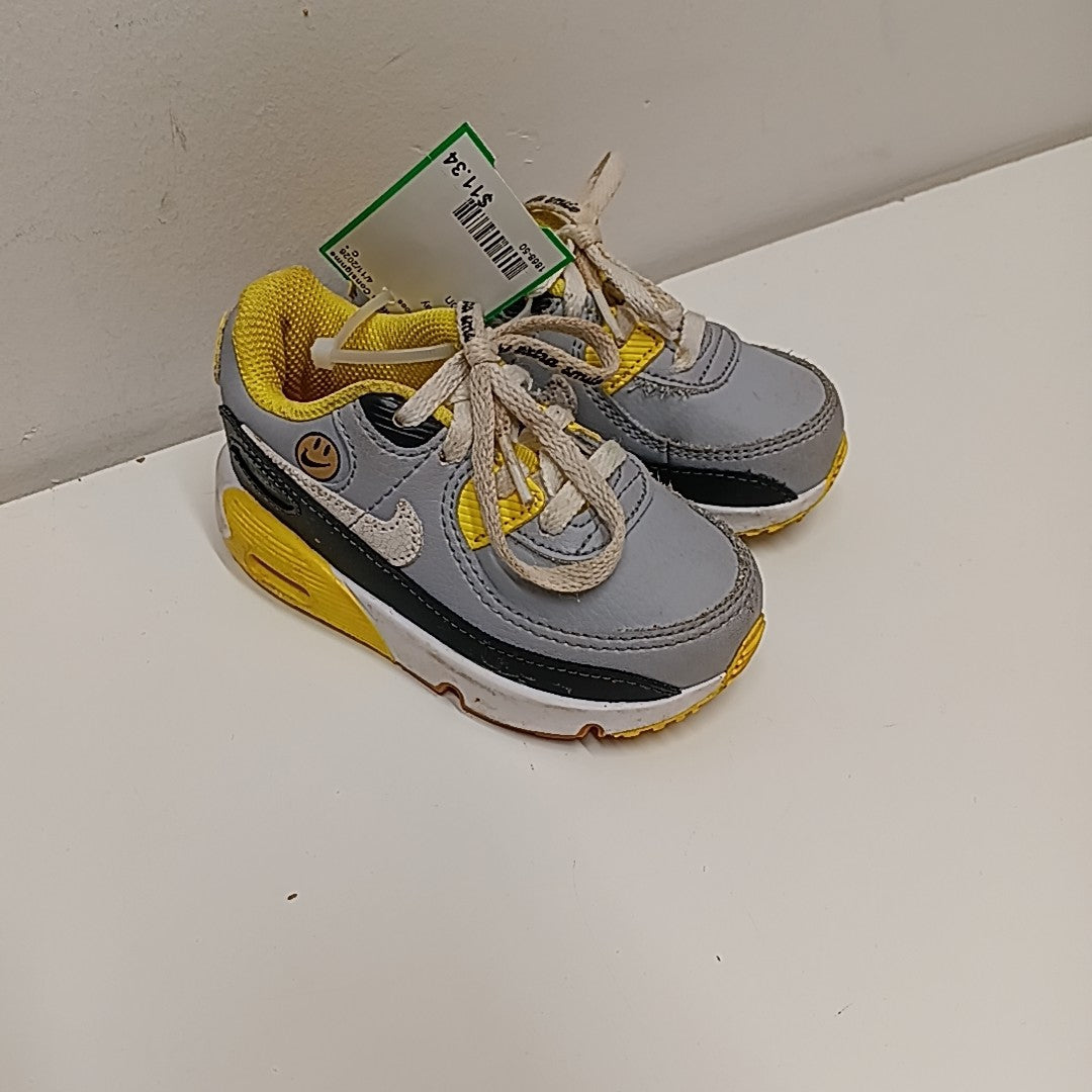 Nike 6C Tennis Shoes