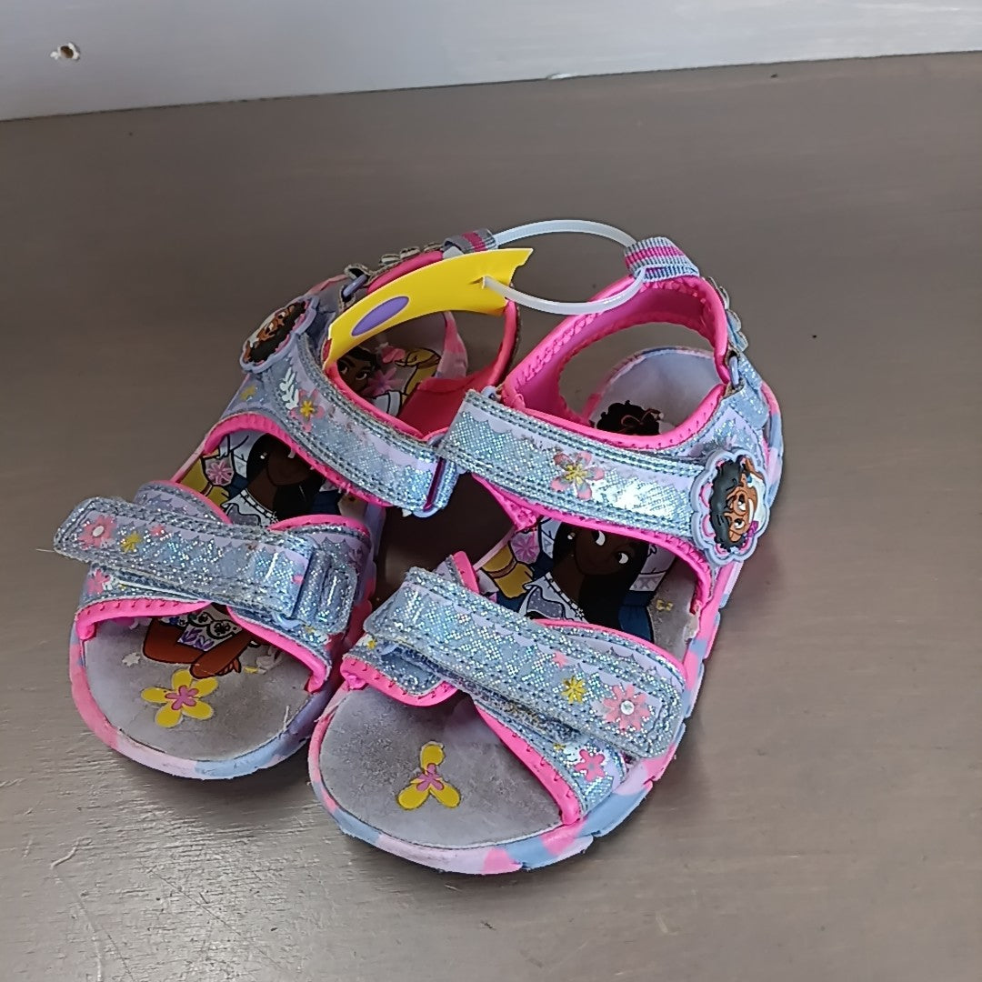 11C Sandals