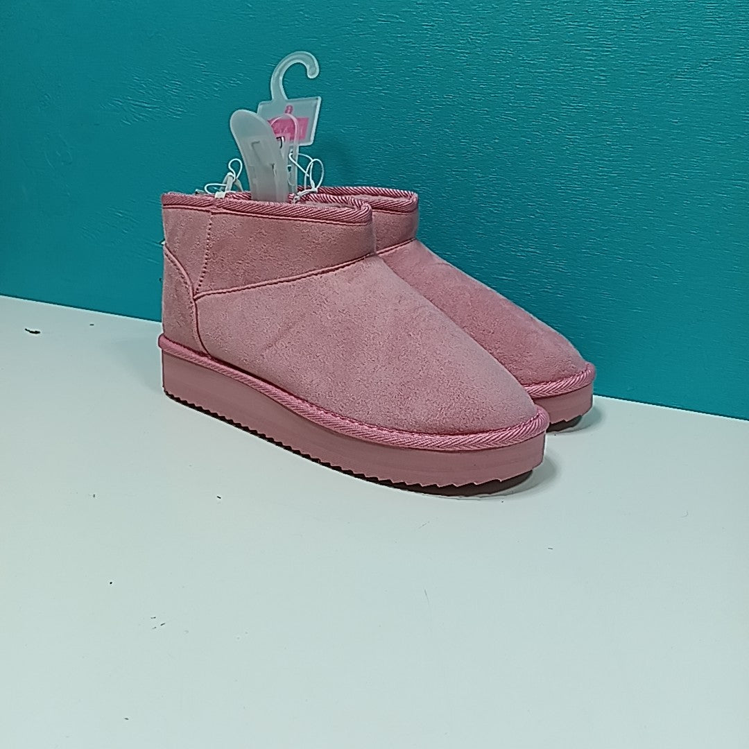 Children's Place 6Y Boots