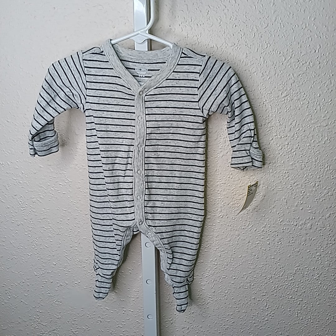 Old Navy 0-3 Months Sleeper/Footies