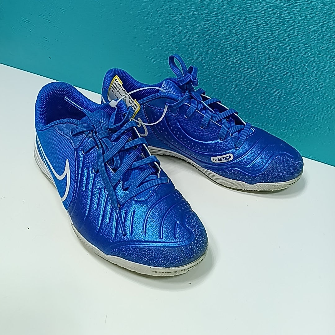 Nike 4.5Y Tennis Shoes