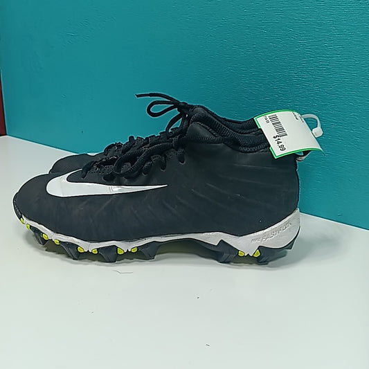 Nike 4Y Cleats