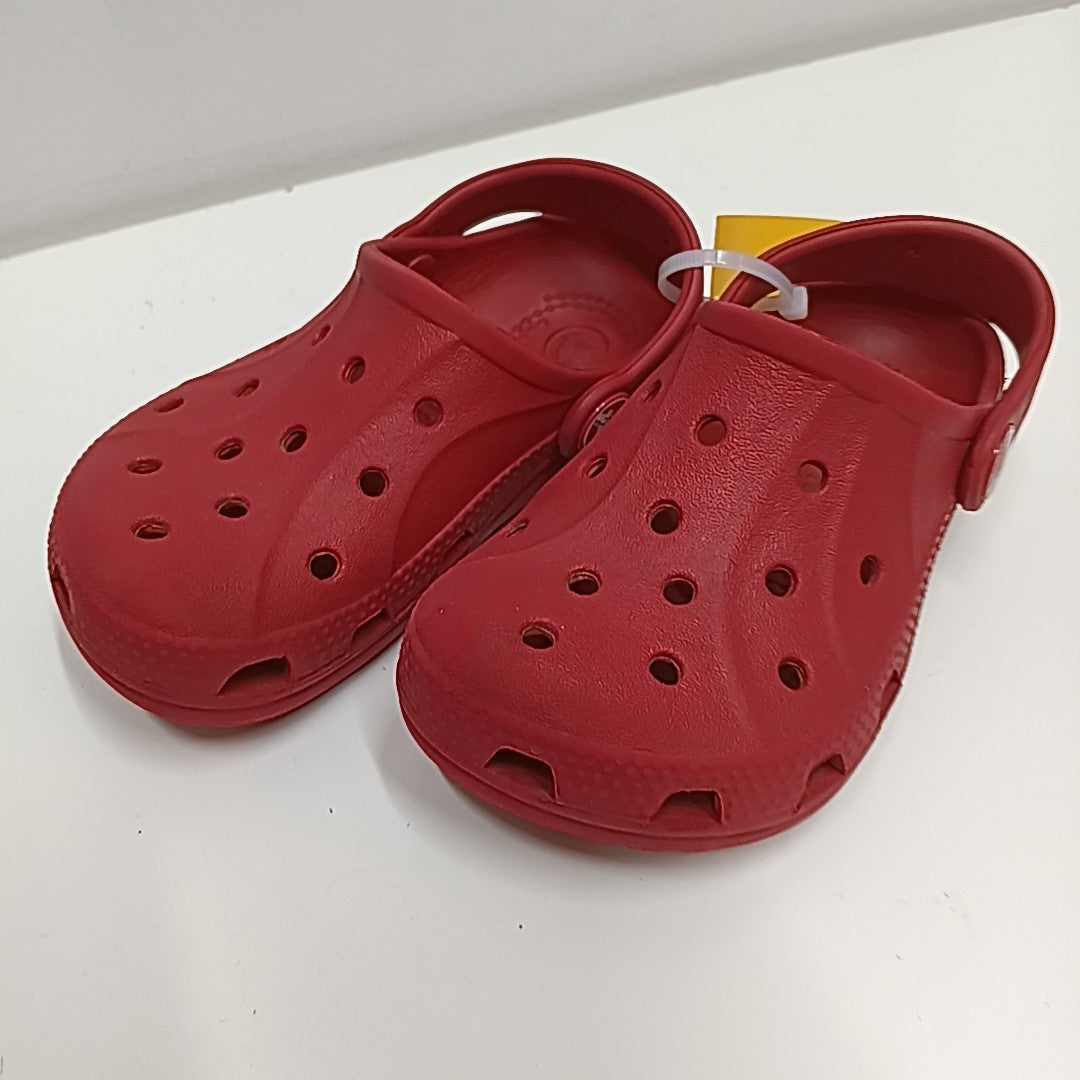 Crocs 8/9 Sandals