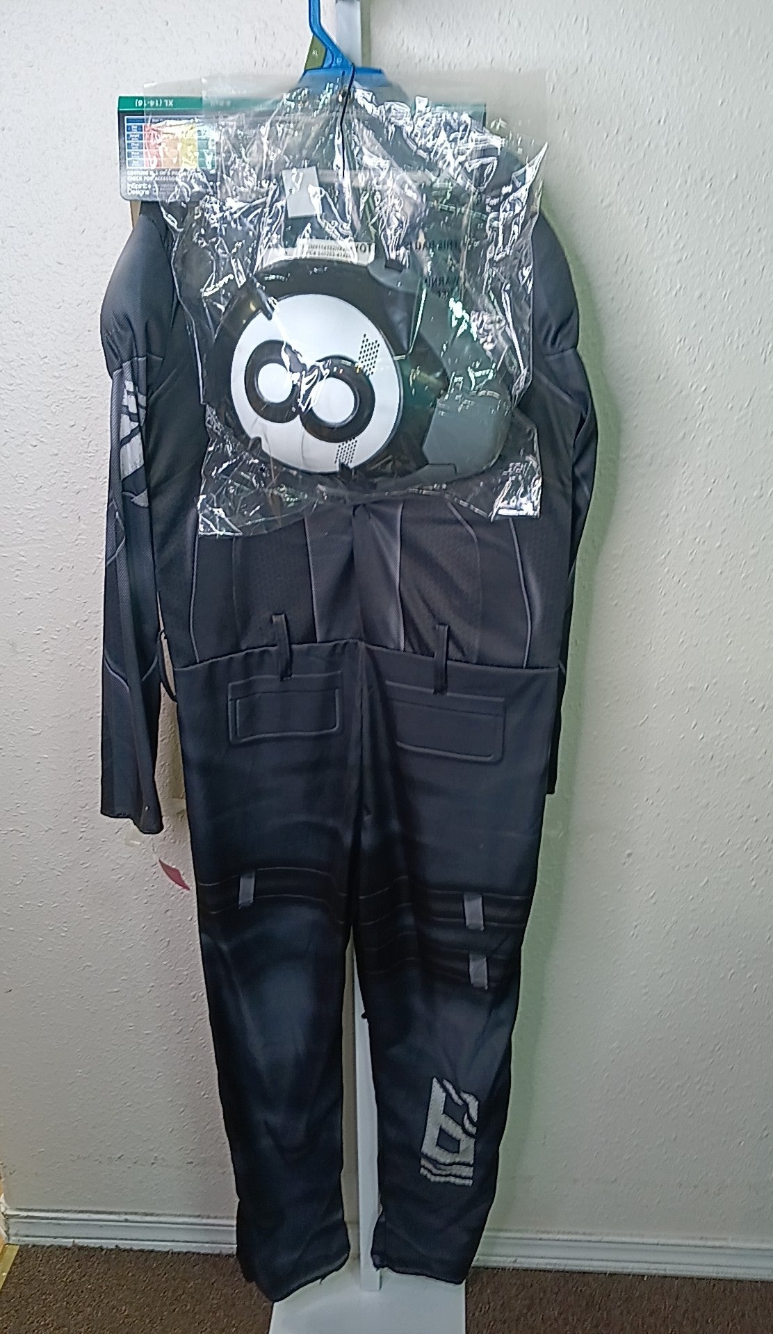 Fortnite 14/16 Costume