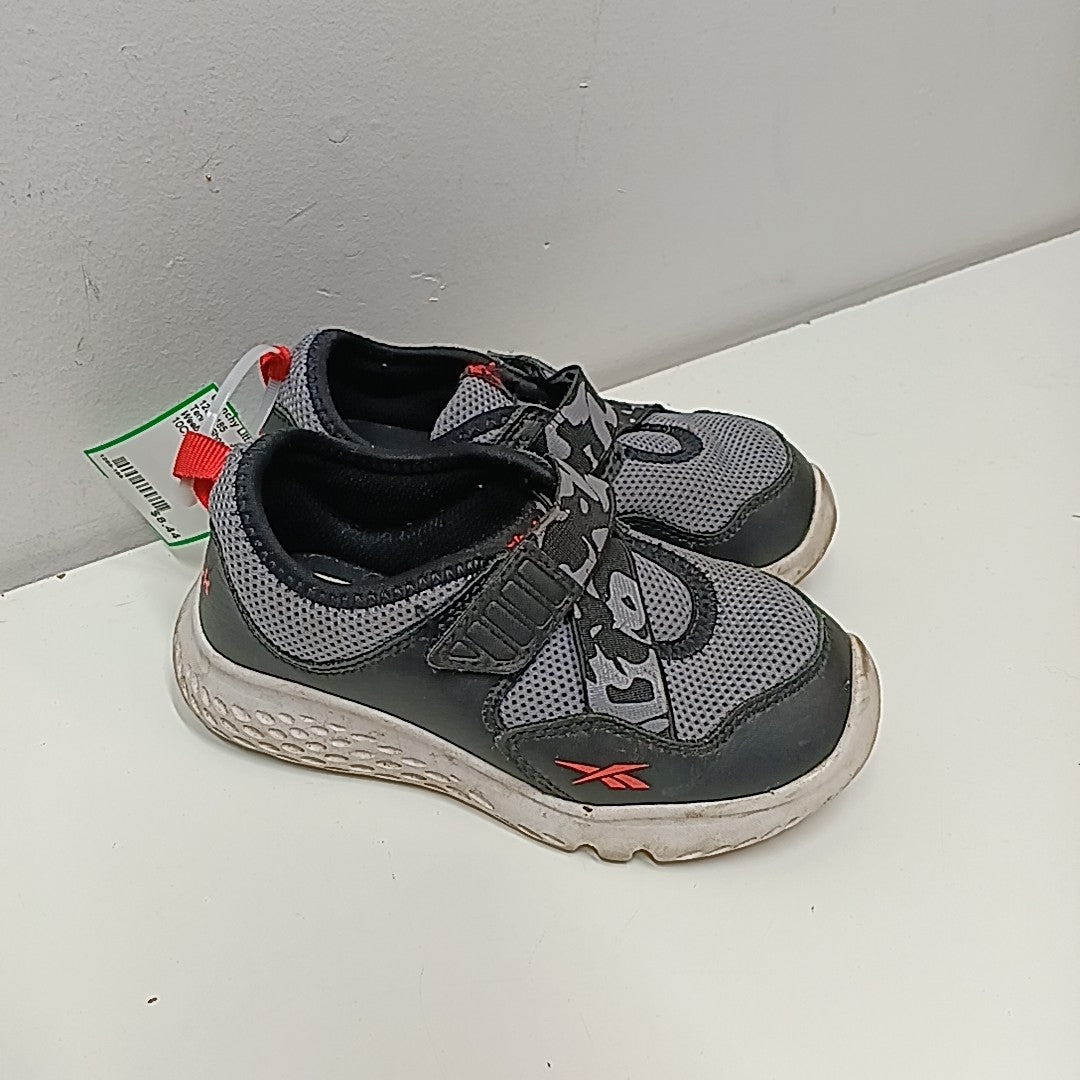 Weebok 10C Tennis Shoes