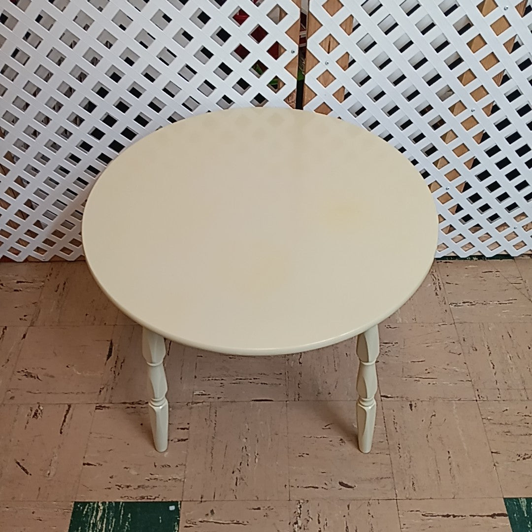 Size Toddler Cream Table