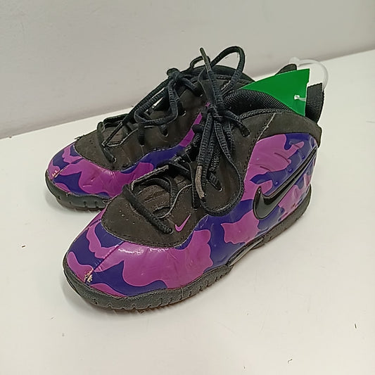 Nike 9C Tennis Shoes