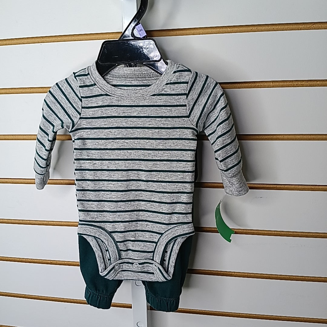 Carter's Newborn Outfit 2pc