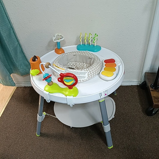 Skip Hop Activity Center