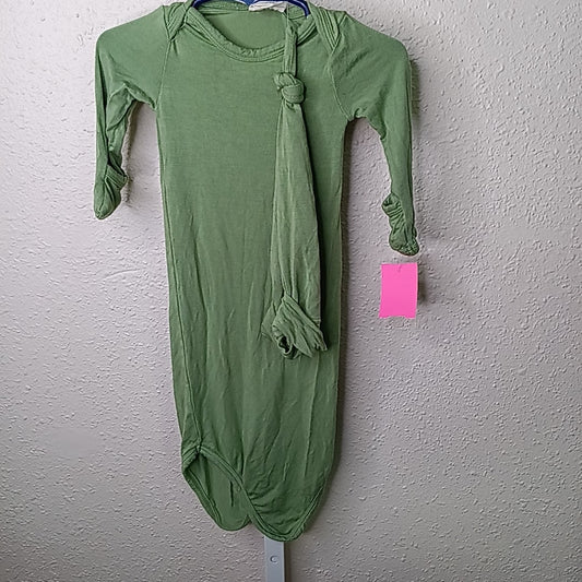 Spearmint LOVE 0-3 Months Gown