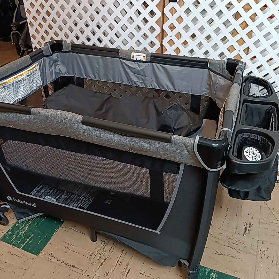 Baby Trend Play Pen