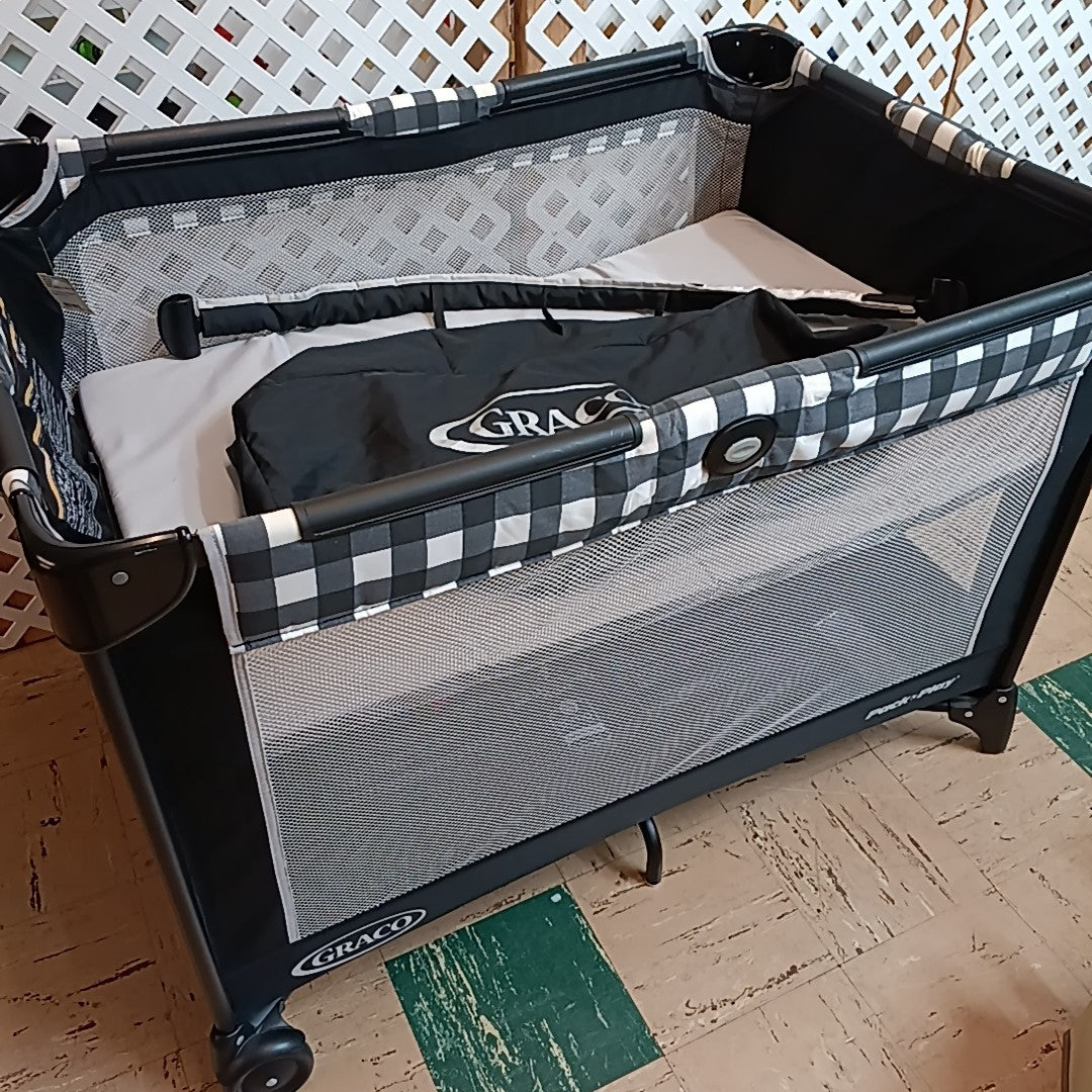 Graco Play Pen