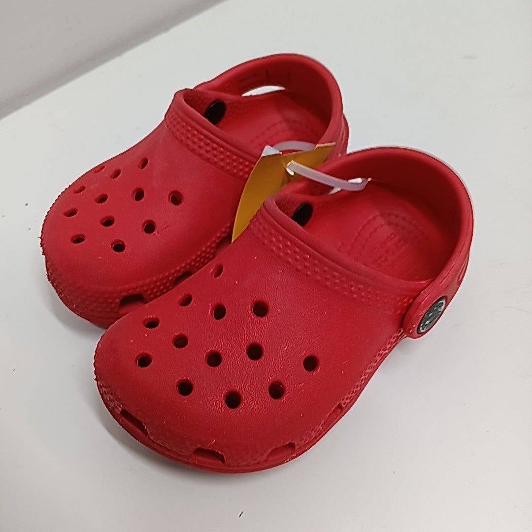 Crocs 7C Sandals
