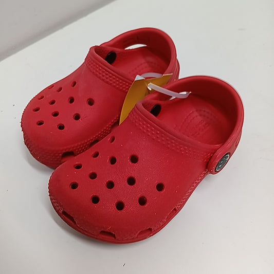 Crocs 7C Sandals