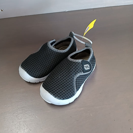 7C Water Shoes