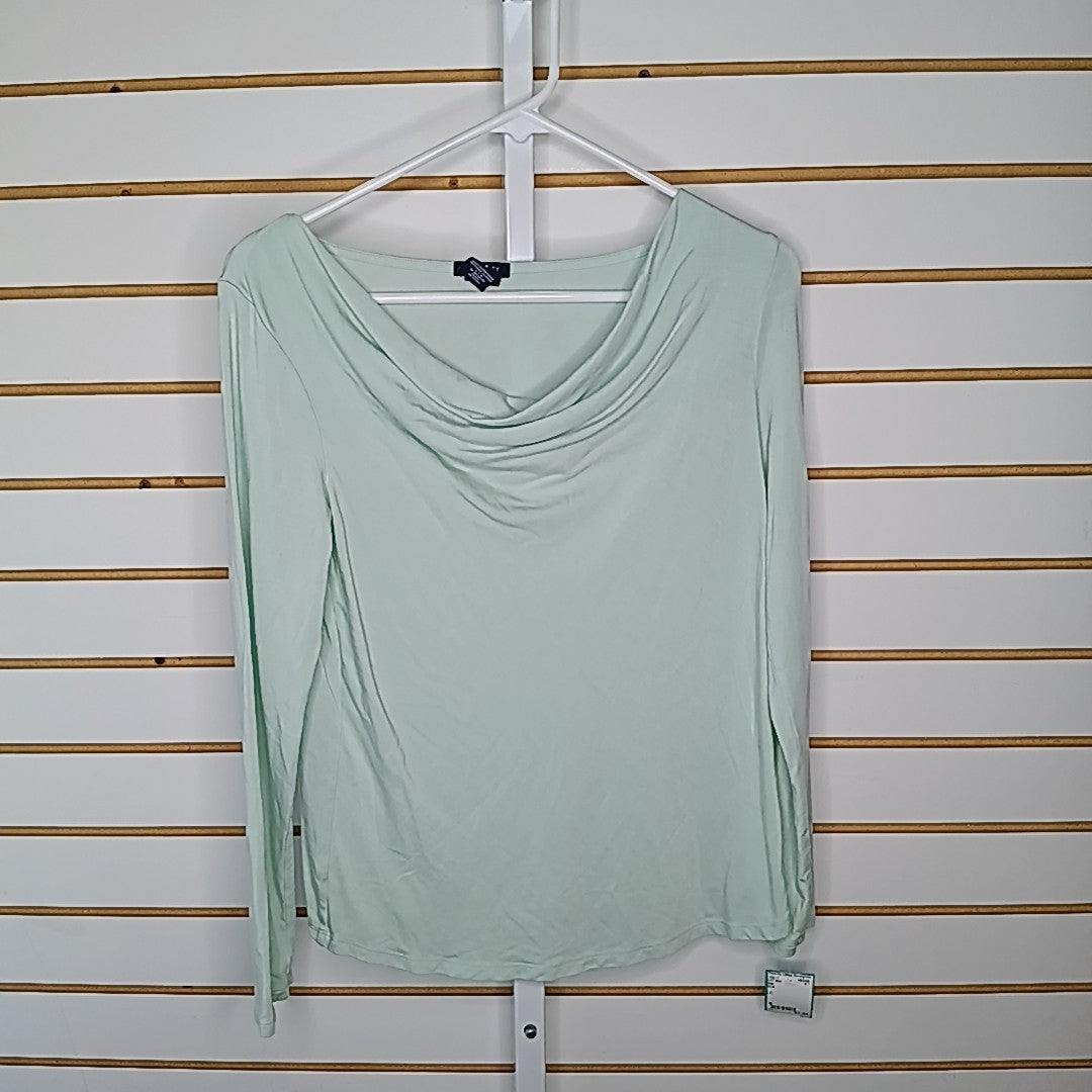 Gap Size S MAT Shirt
