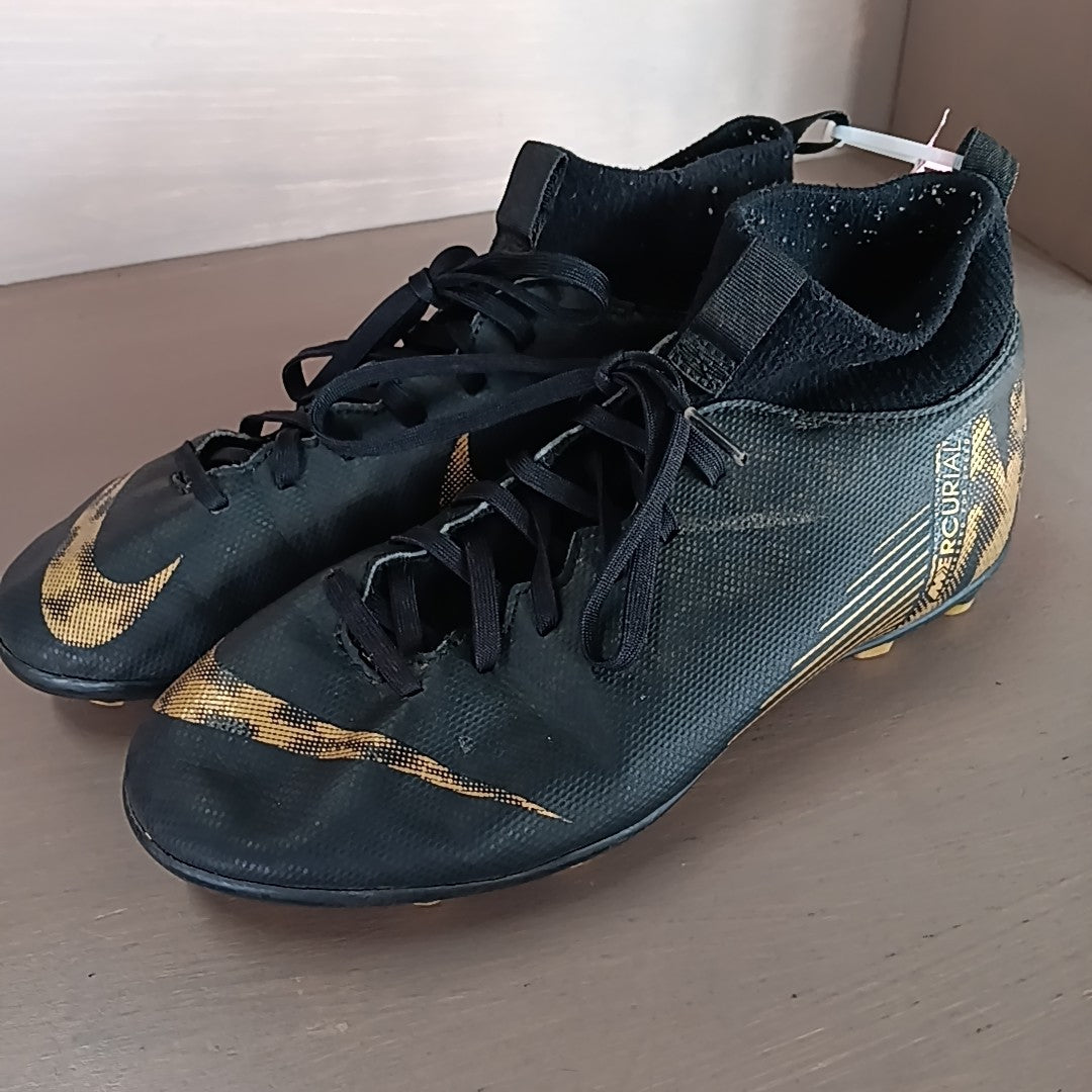 Nike 6Y Cleats