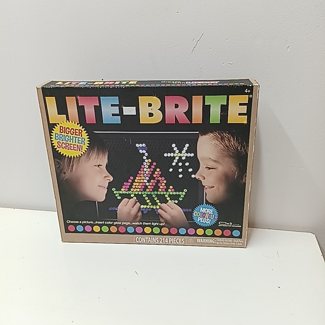 Lite-Brite Arts & Crafts