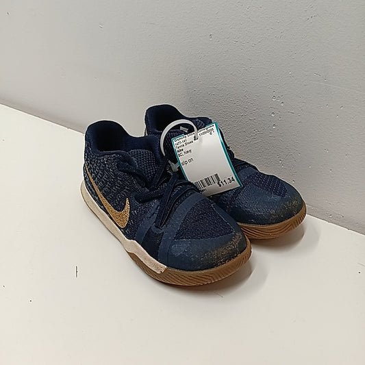 Nike 8C Tennis Shoes