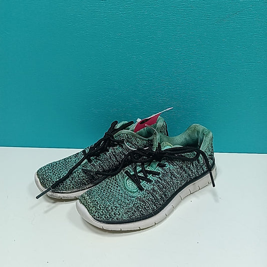 Champion 13C Tennis Shoes