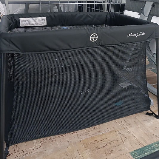 Dream On Me Play Pen