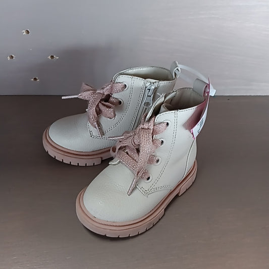 Cat & Jack 6C Boots