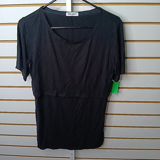 Bearsland Size M MAT Nursing Top