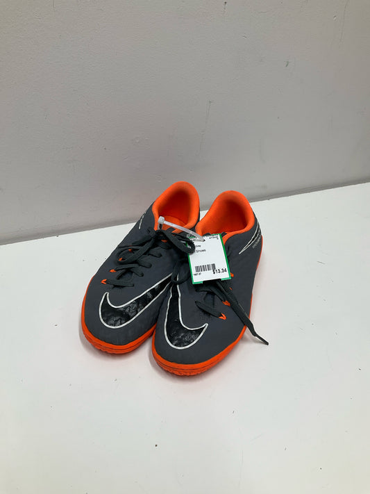 Nike 3.5Y Cleats