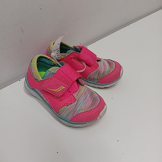 Saucony 6.5c Tennis Shoes