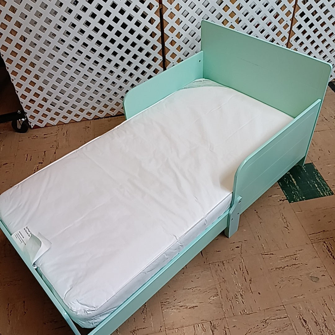 Delta Children Bed
