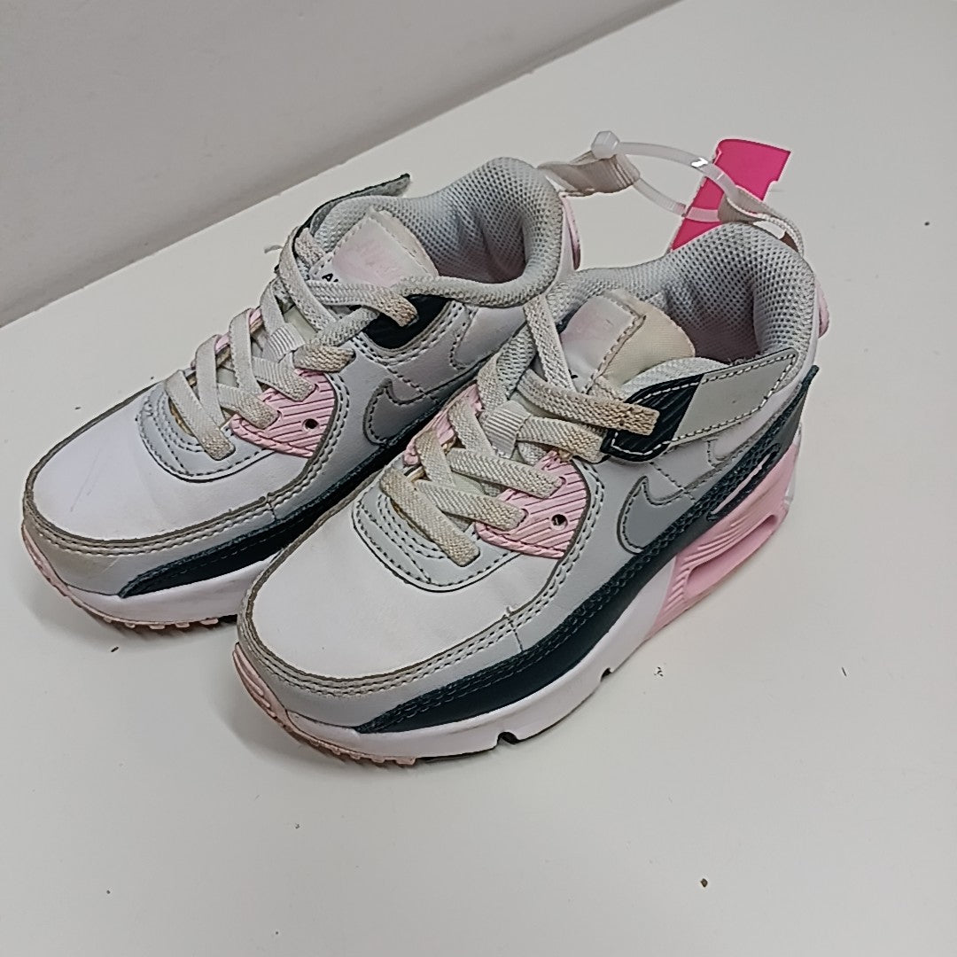 Nike 9C Tennis Shoes