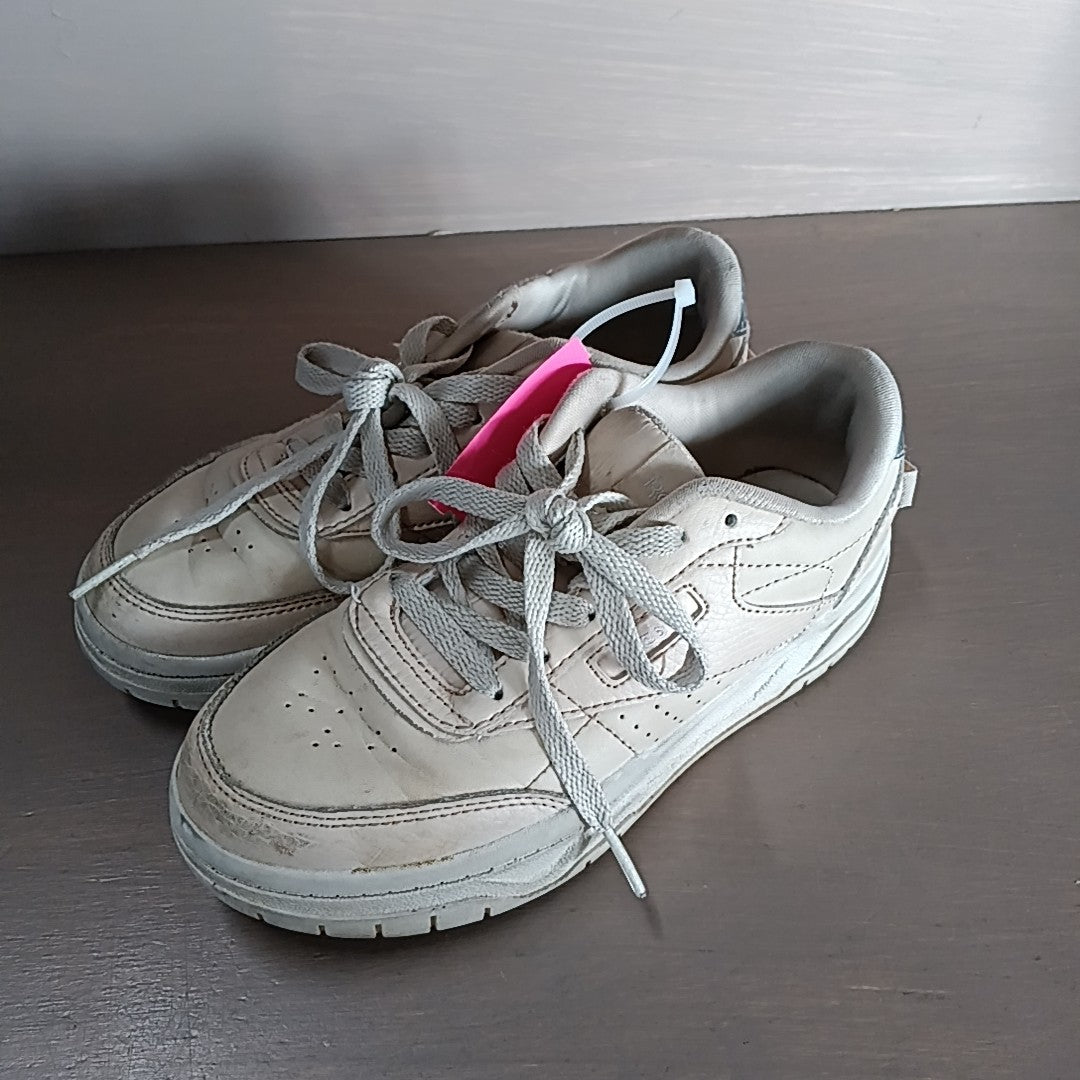 Reebok 2Y Tennis Shoes