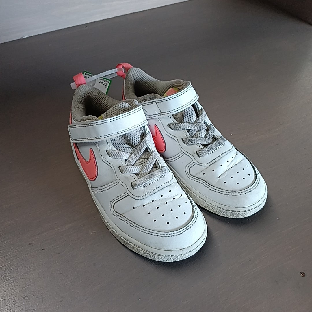 Nike 10C Tennis Shoes