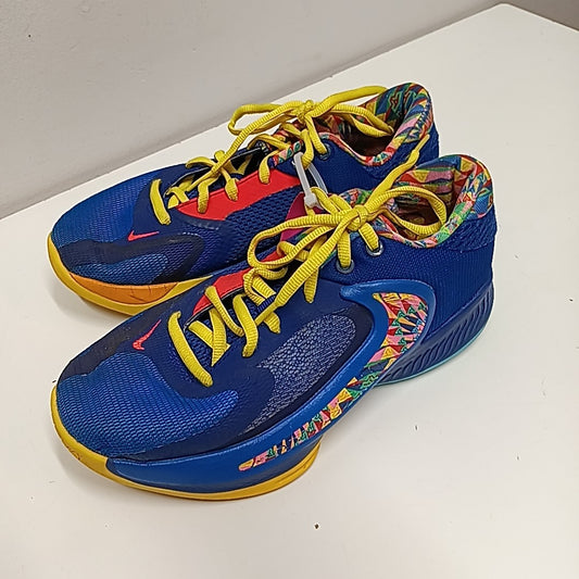Nike 5Y Tennis Shoes