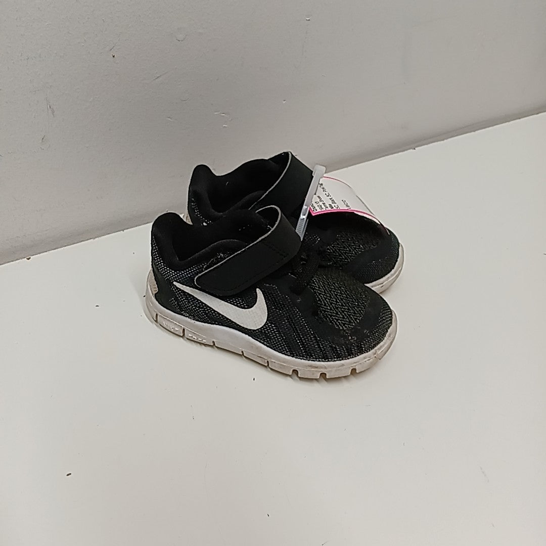 Nike 5C Tennis Shoes